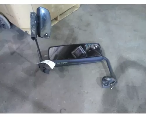 VOLVO WXR MIRROR ASSEMBLY CABDOOR