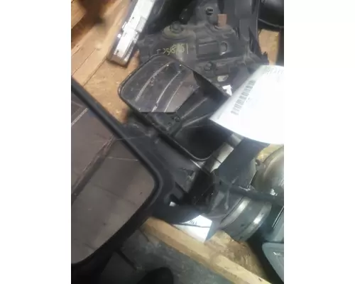 VOLVO WXR MIRROR ASSEMBLY CABDOOR