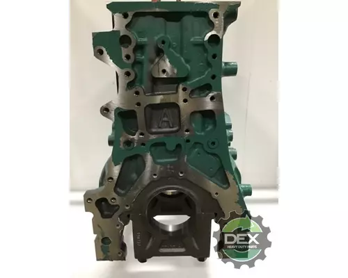 VOLVO  2111 cylinder head