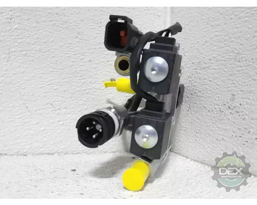 VOLVO  2337 housing