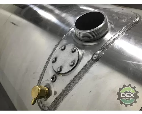 VOLVO  2341 fuel tank