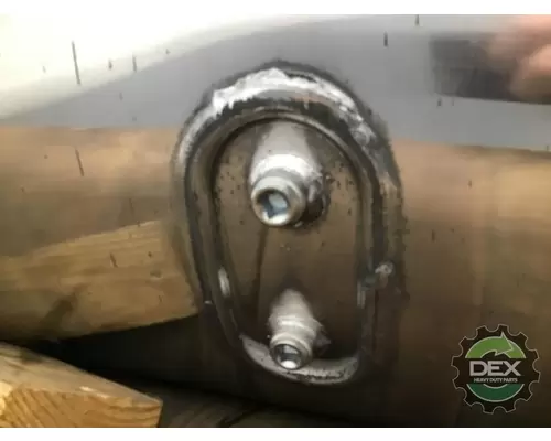 VOLVO  2341 fuel tank