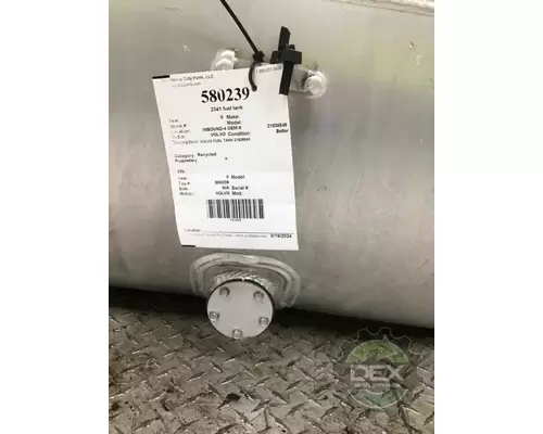 VOLVO  2341 fuel tank