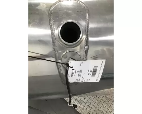 VOLVO  2341 fuel tank