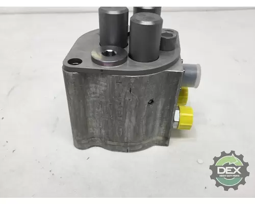 VOLVO  6457 control valve