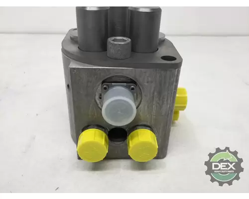 VOLVO  6457 control valve