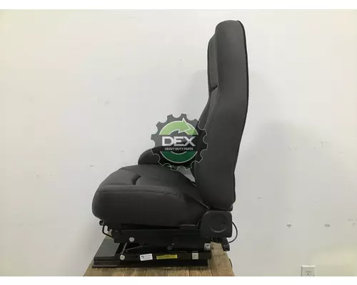 VOLVO  8521 front seat, complete
