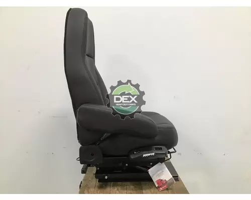 VOLVO  8521 front seat, complete