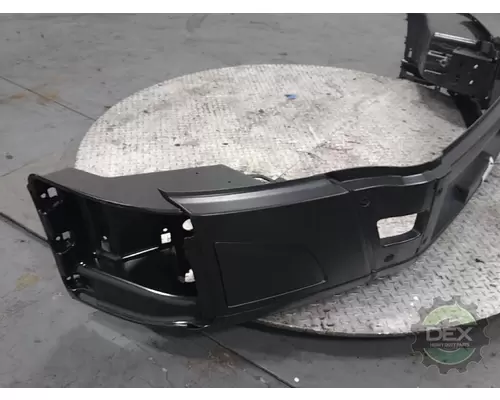 VOLVO  8611 bumper, front