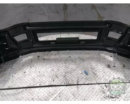 VOLVO  8611 bumper, front