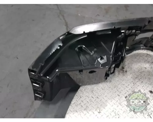 VOLVO  8611 bumper, front