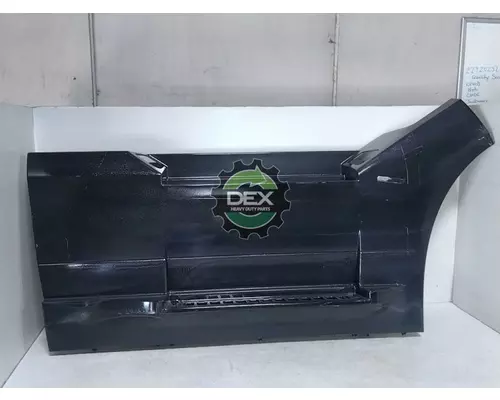 VOLVO  8916 chassis fairings