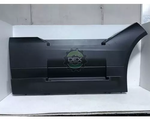 VOLVO  8916 chassis fairings