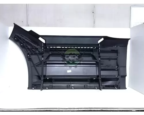 VOLVO  8916 chassis fairings