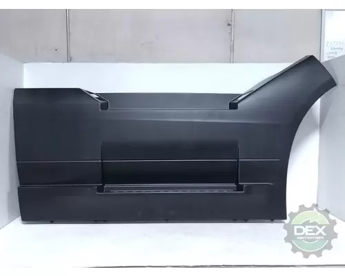 VOLVO  8916 chassis fairings