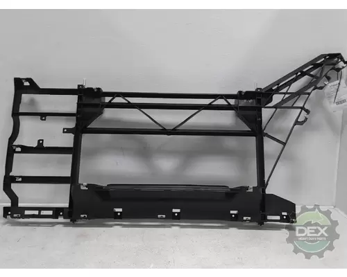 VOLVO  8916 chassis fairings