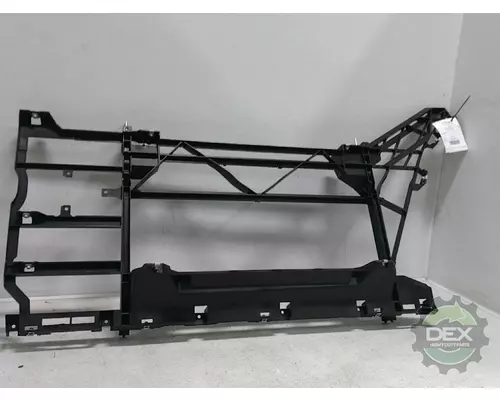 VOLVO  8916 chassis fairings