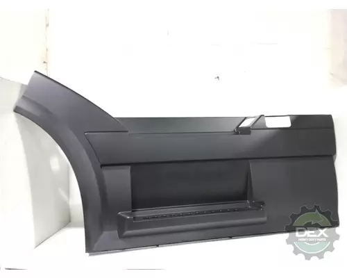 VOLVO  8916 chassis fairings