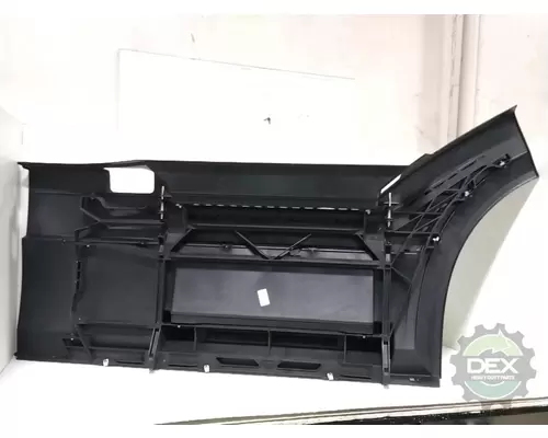 VOLVO  8916 chassis fairings