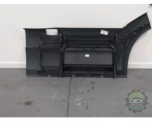 VOLVO  8916 chassis fairings