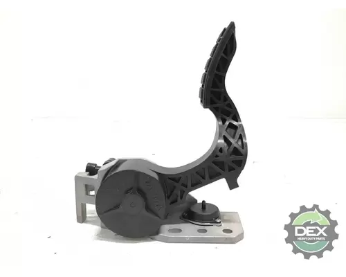 VOLVO  Accelerator Parts
