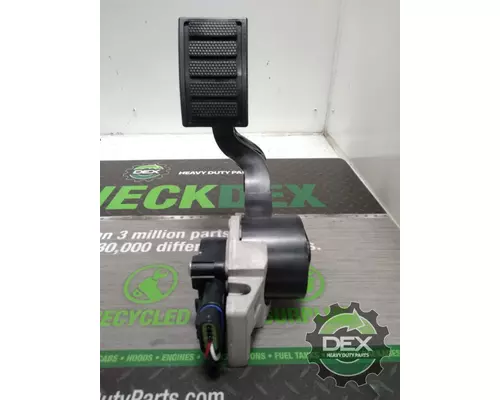 VOLVO  Accelerator Parts