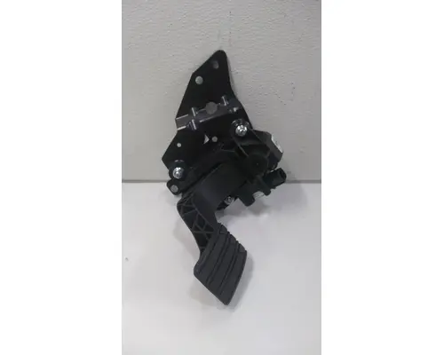 VOLVO  Accelerator Parts