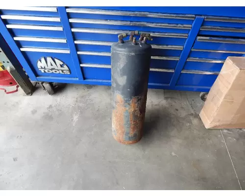 VOLVO  Air Tank
