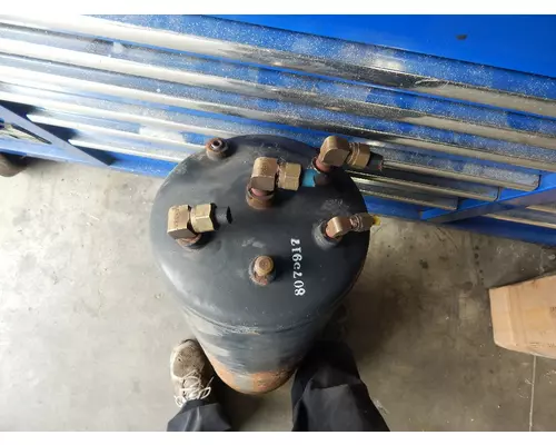 VOLVO  Air Tank