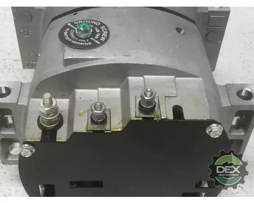 VOLVO  Alternator