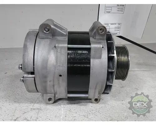 VOLVO  Alternator