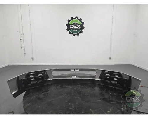 VOLVO  Bumper Assembly, Front
