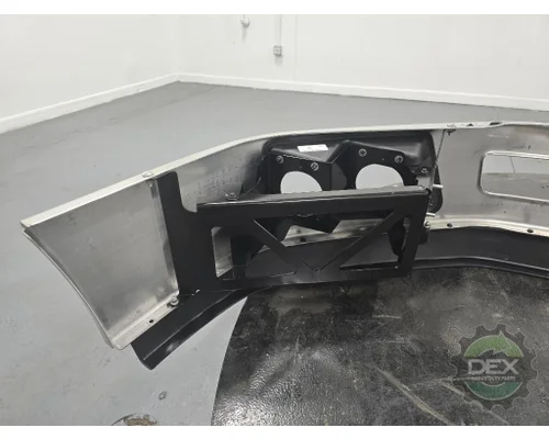 VOLVO  Bumper Assembly, Front