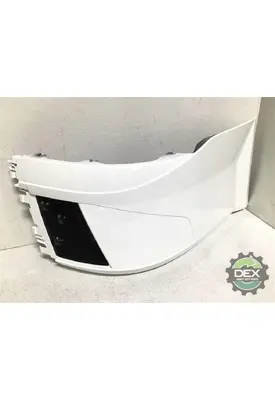 VOLVO  Bumper Assembly, Front