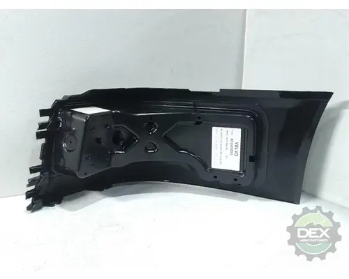 VOLVO  Bumper Assembly, Front