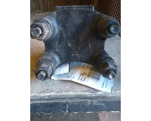 VOLVO  Bumper Bracket, Front