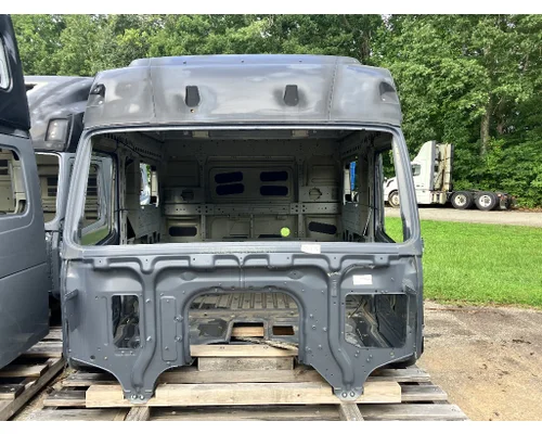 VOLVO  Cab
