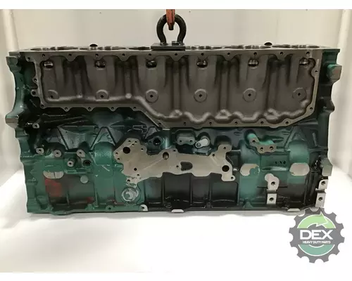 VOLVO  Cylinder Head