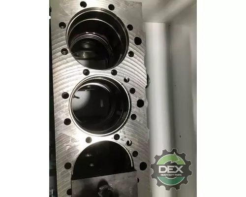 VOLVO  Cylinder Head