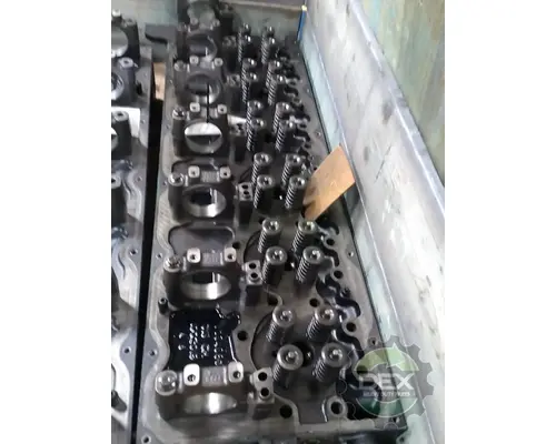 VOLVO  Cylinder Head