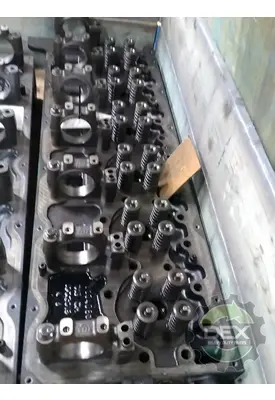 VOLVO  Cylinder Head