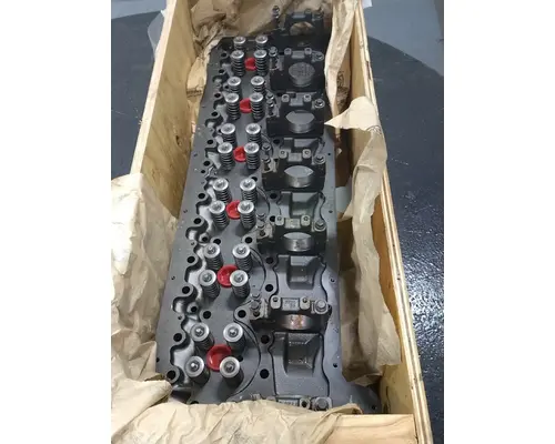 VOLVO  Cylinder Head