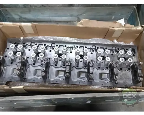 VOLVO  Cylinder Head
