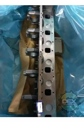 VOLVO  Cylinder Head