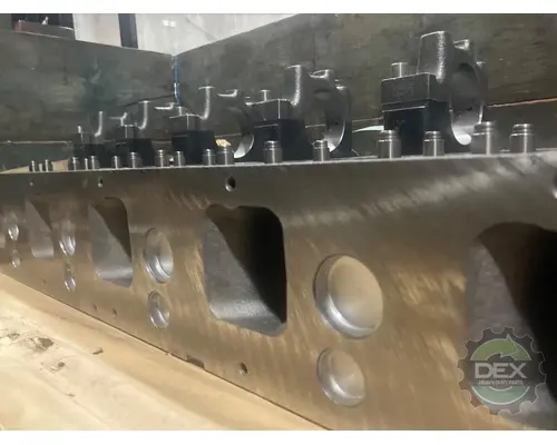 VOLVO  Cylinder Head