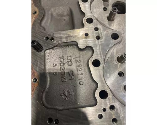 VOLVO  Cylinder Head