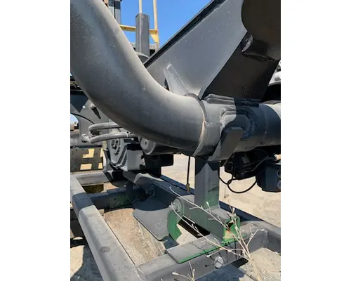 VOLVO  DROP AXLE
