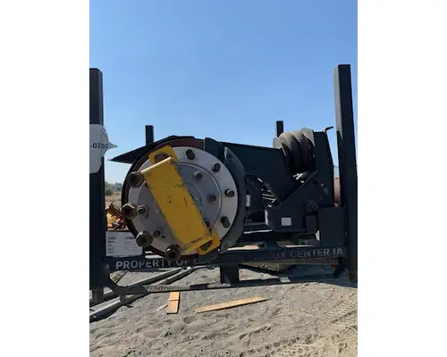 VOLVO  DROP AXLE