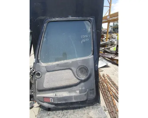 VOLVO  Door Assembly, Front