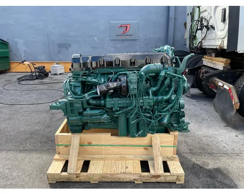 VOLVO  Engine Assembly